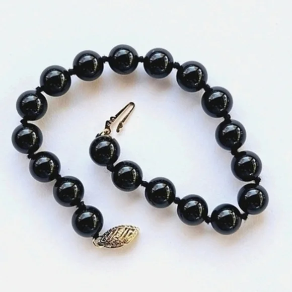 Vintage Silver and Black Onyx Bracelet - Picture 4 of 7